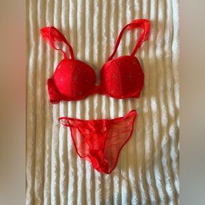Victoria’s Secret Elegant Red Lace Bra and Panty Set 38c L panty
